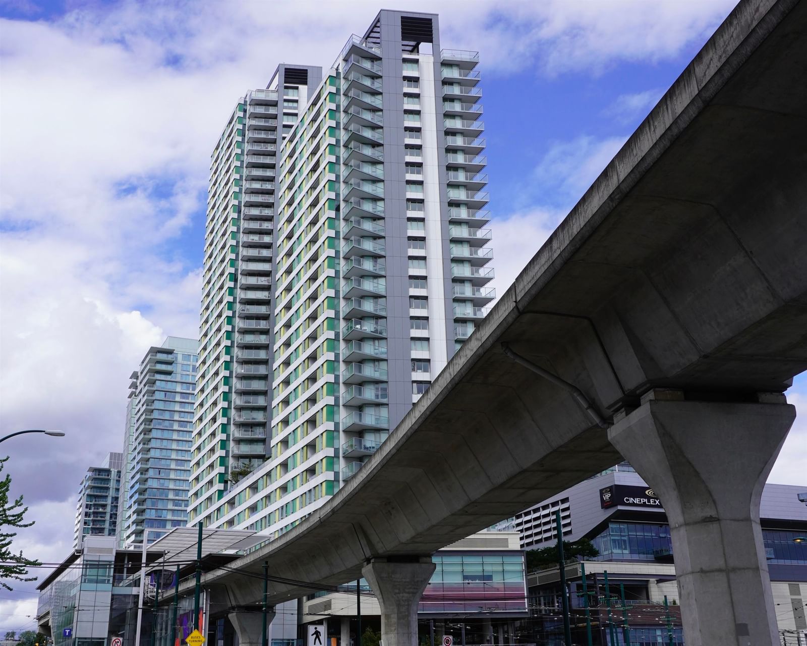 Listing Image 10