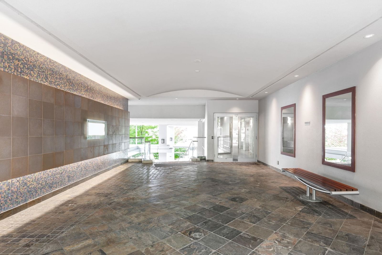 Listing Image 27
