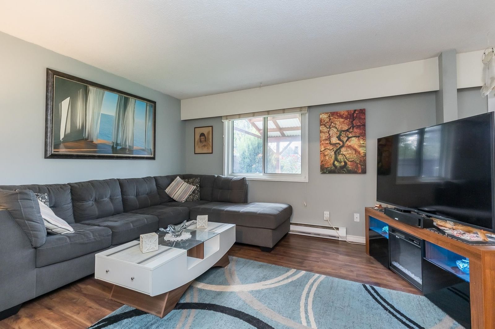 Listing Image 10