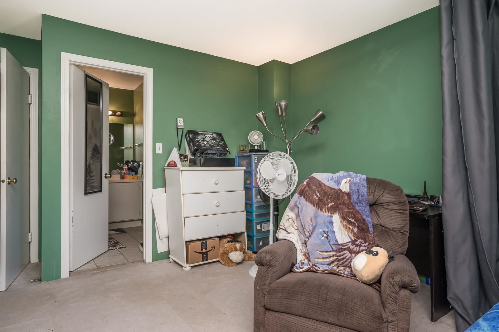 Listing Image 17