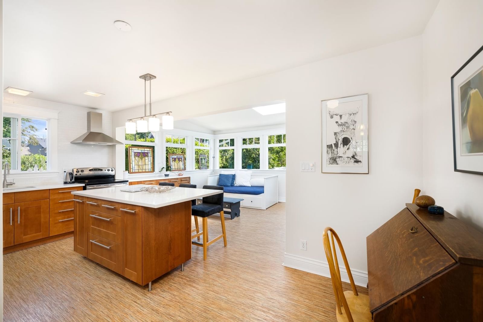 Listing Image 19