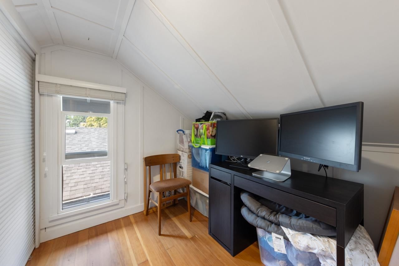 Listing Image 18