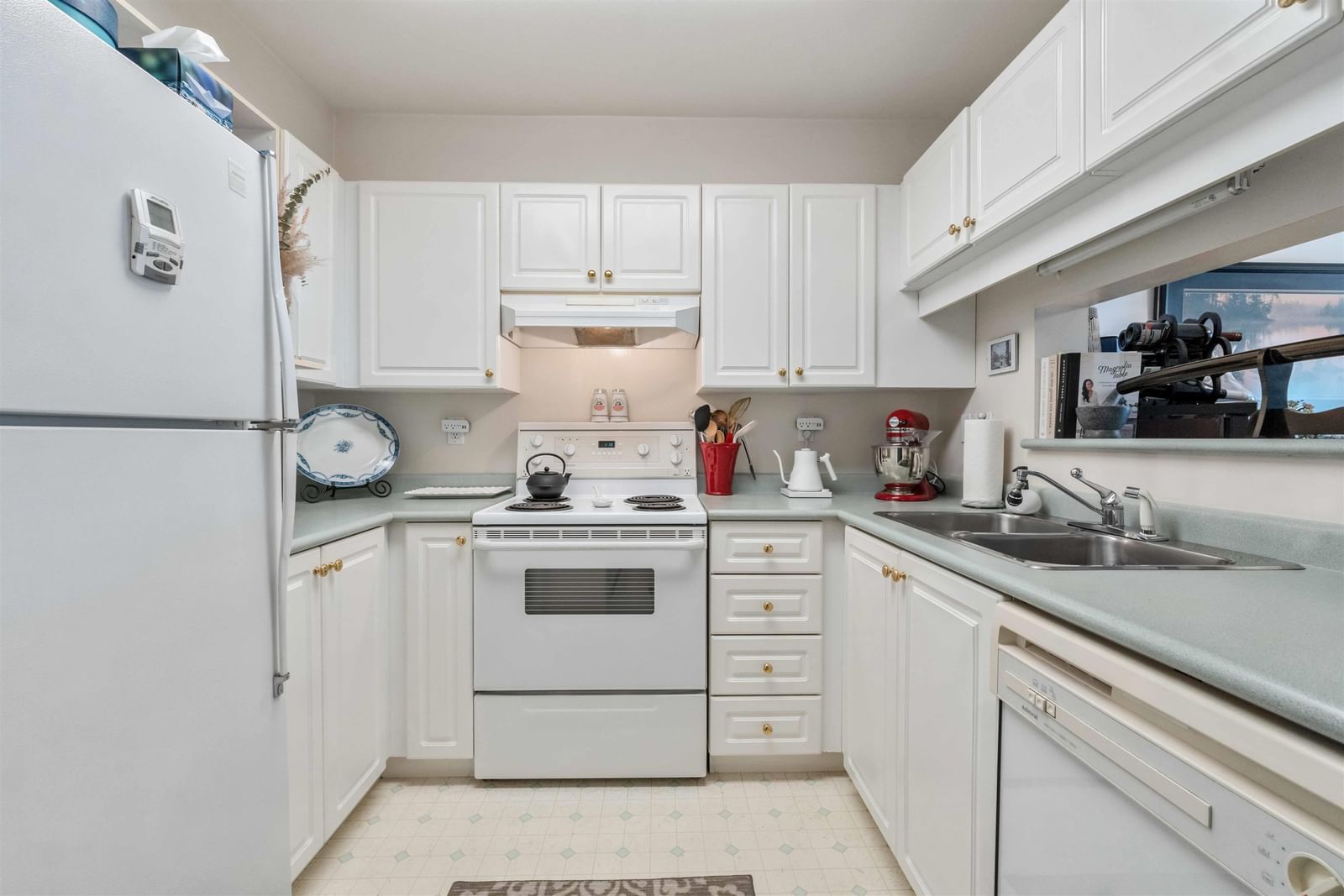 Listing Image 9
