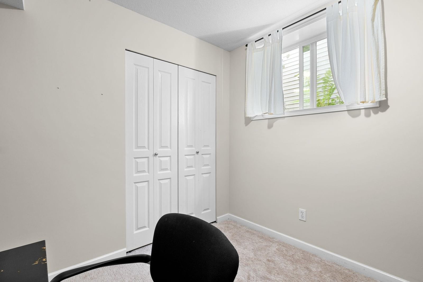 Listing Image 27