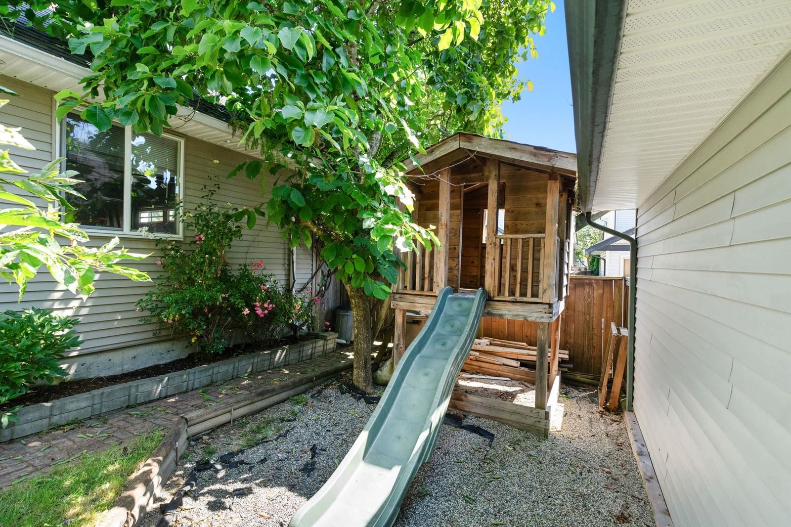 Listing Image 37