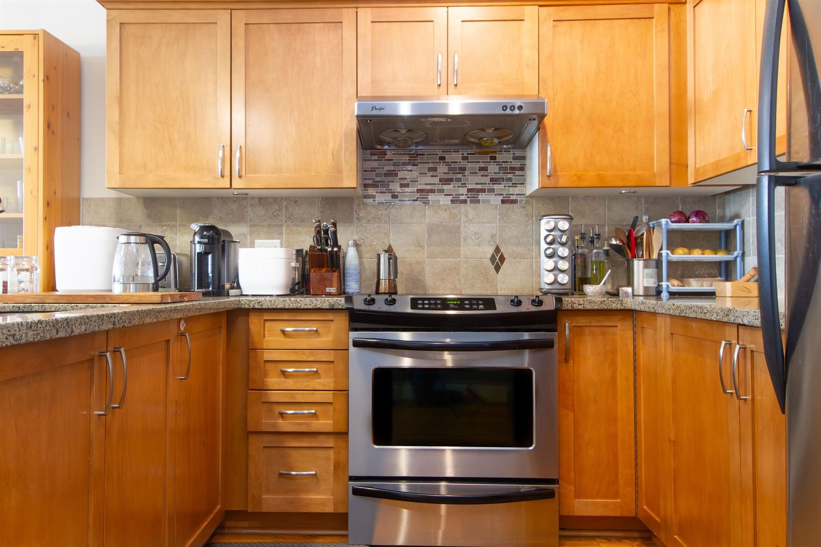 Listing Image 5