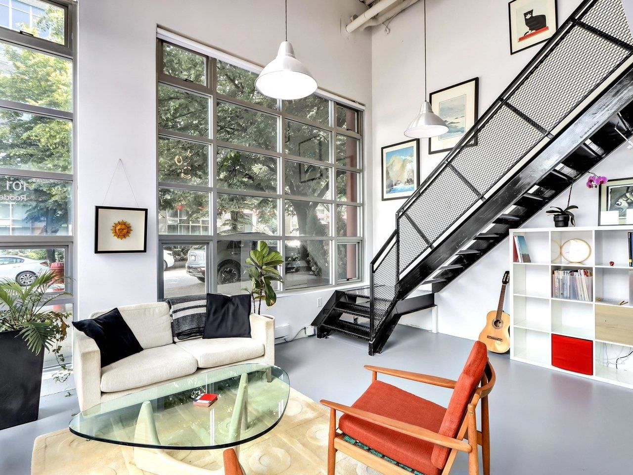 Listing Image 6