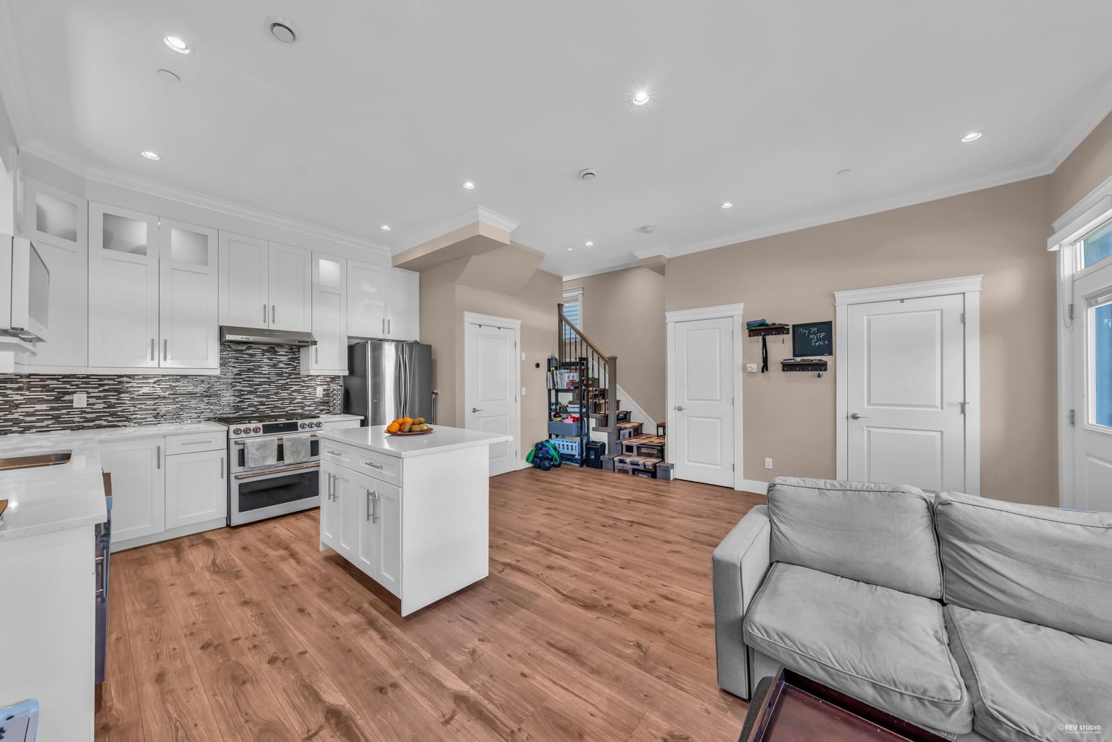 Listing Image 14