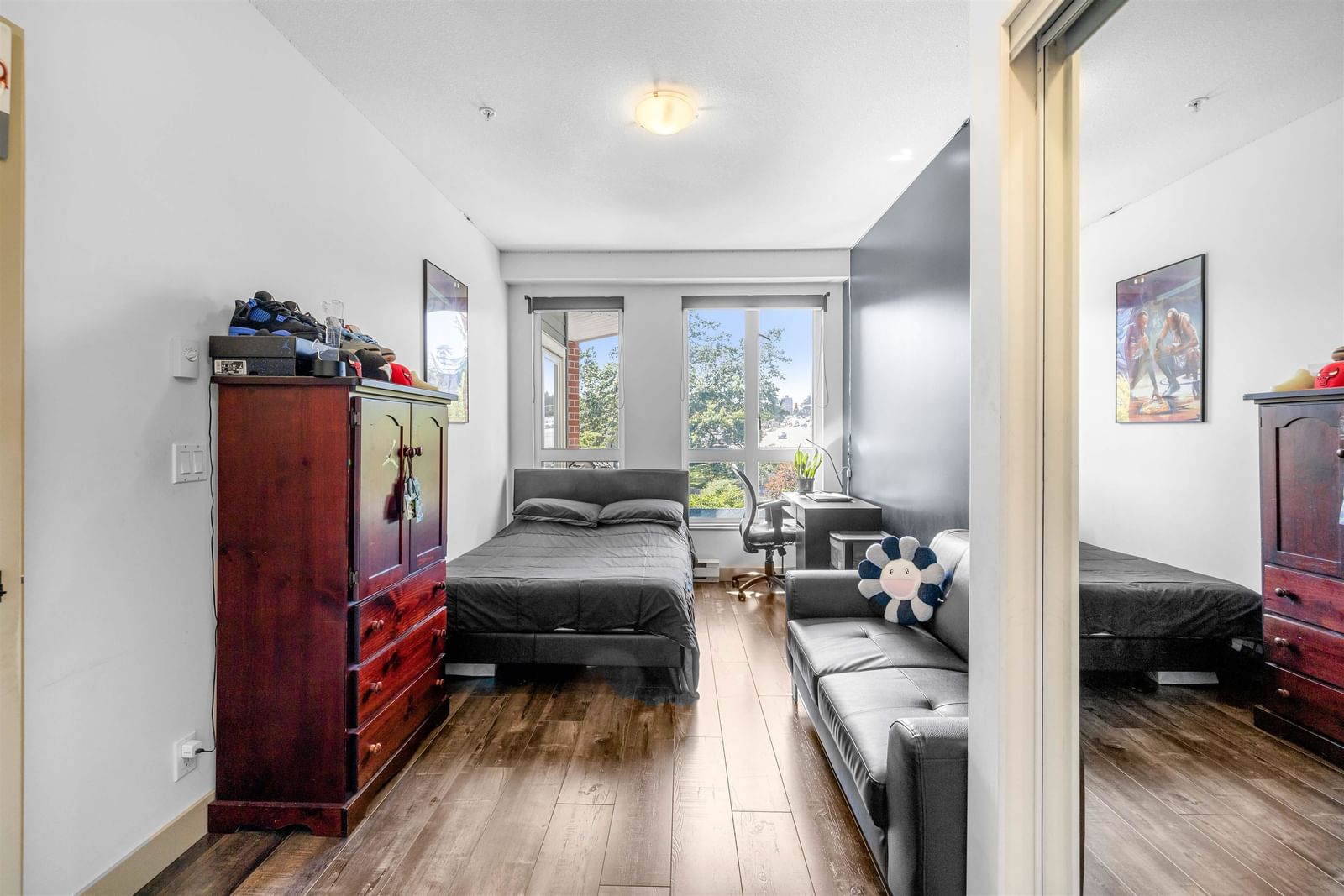Listing Image 20