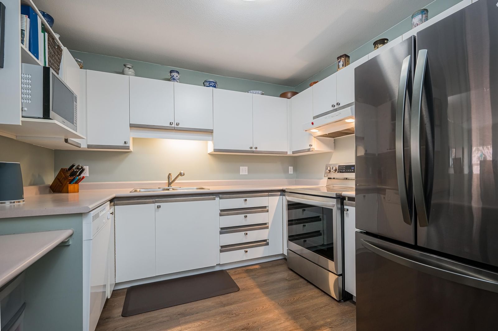 Listing Image 15