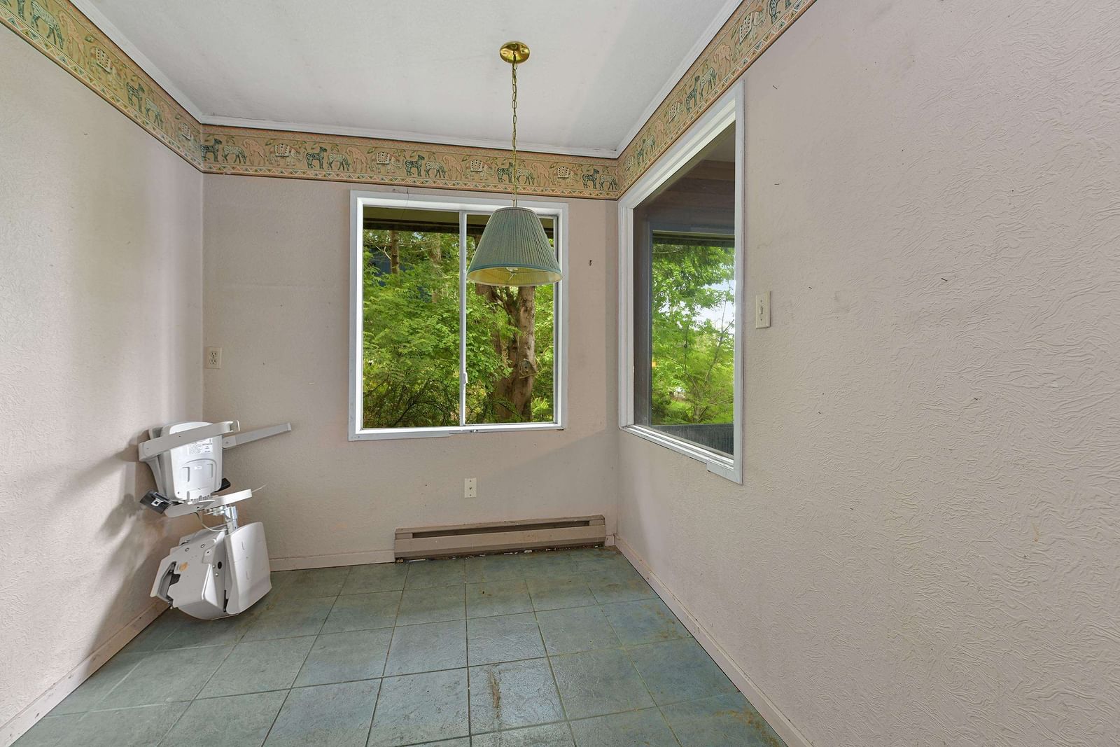 Listing Image 14