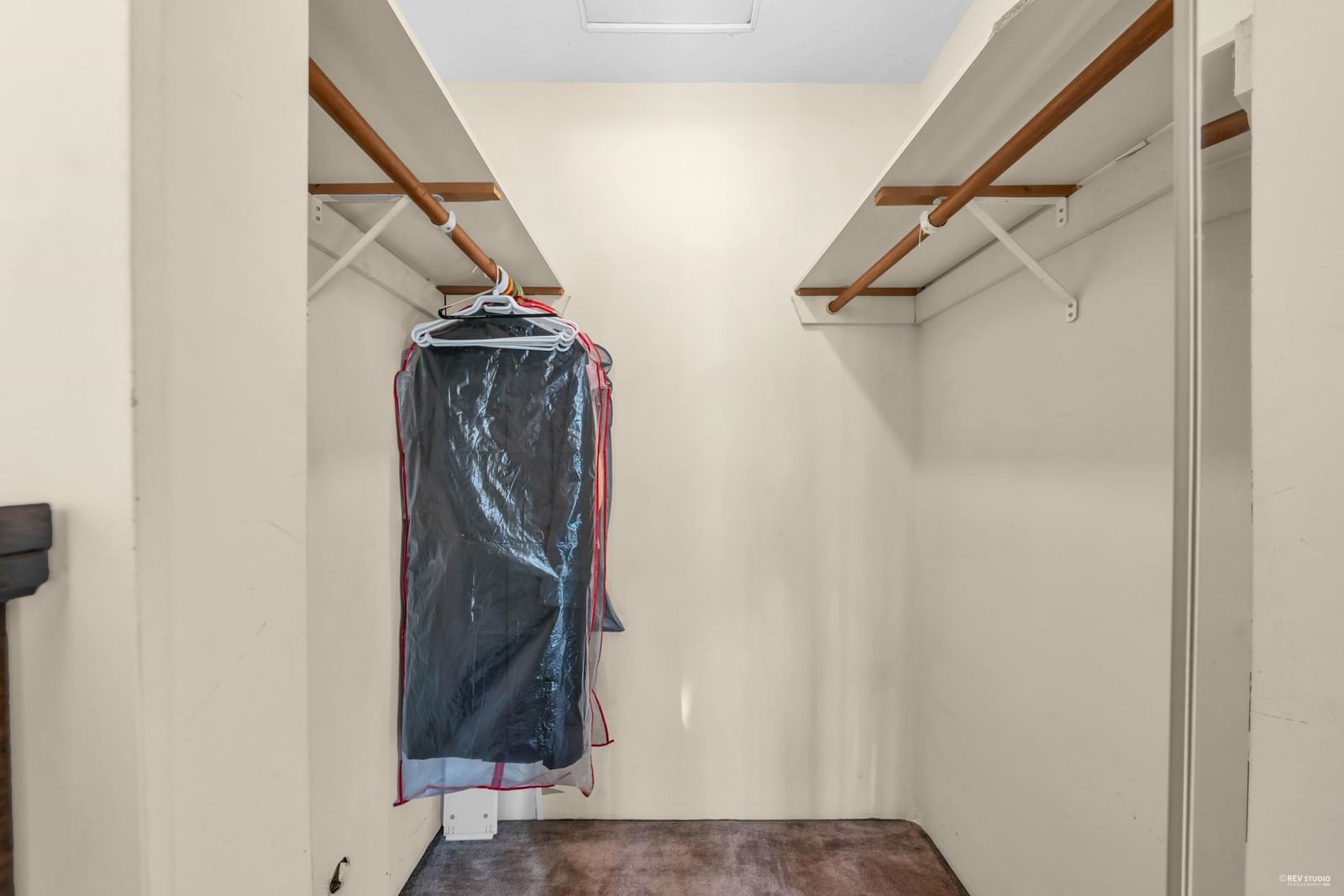Listing Image 24
