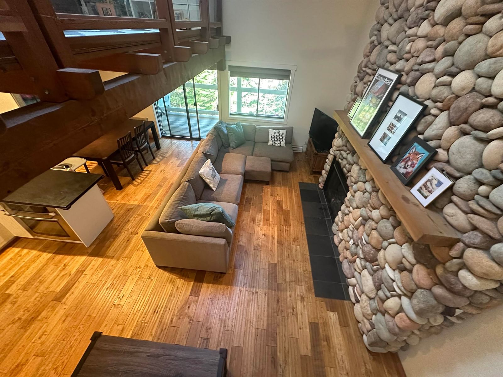 Listing Image 8