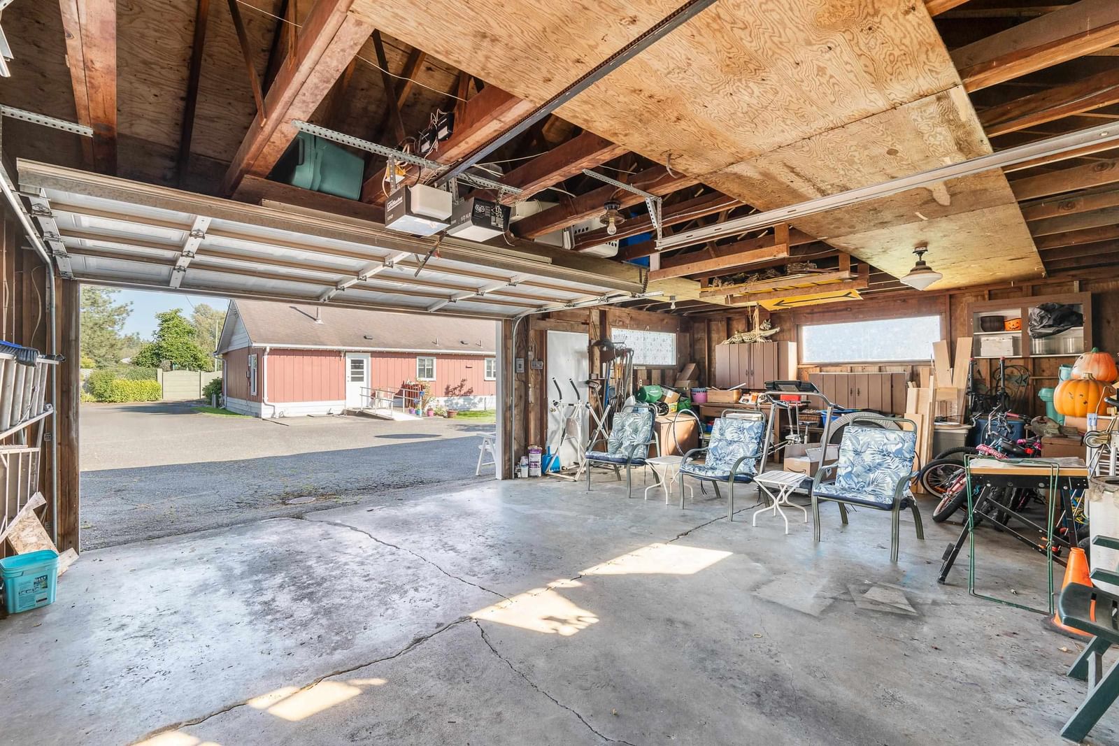 Listing Image 38