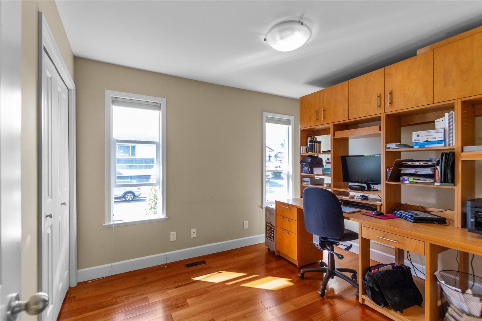 Listing Image 18