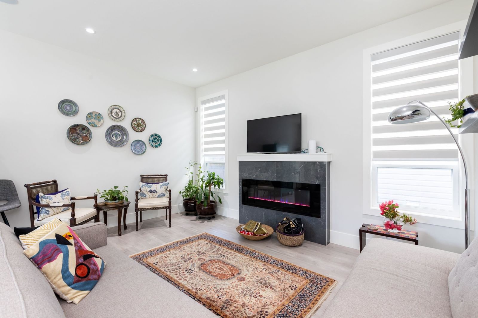 Listing Image 11
