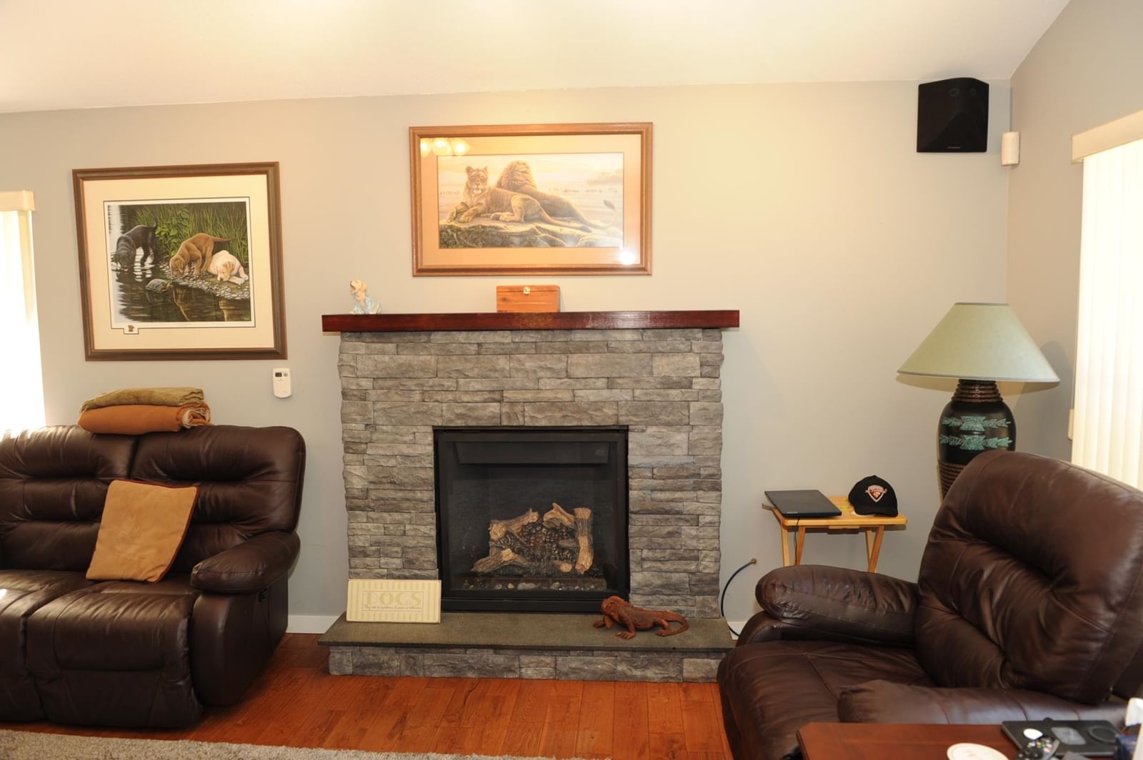 Listing Image 6