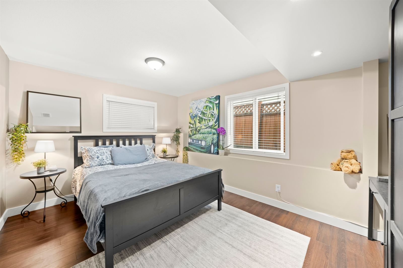 Listing Image 22