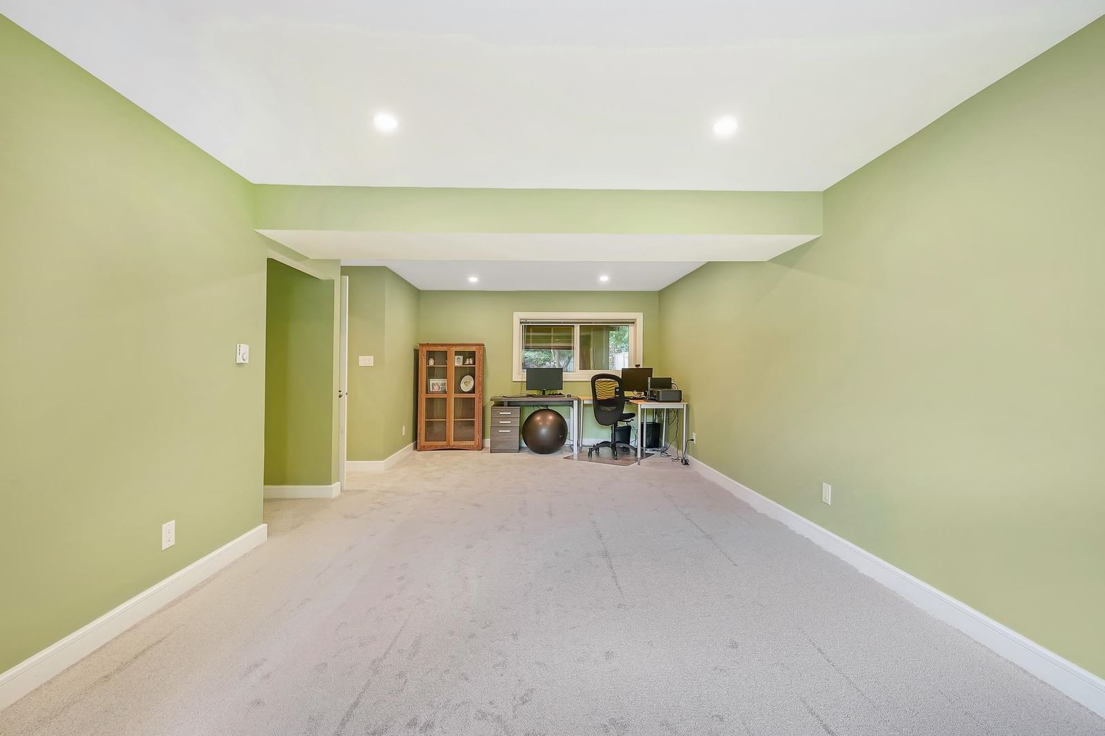 Listing Image 18
