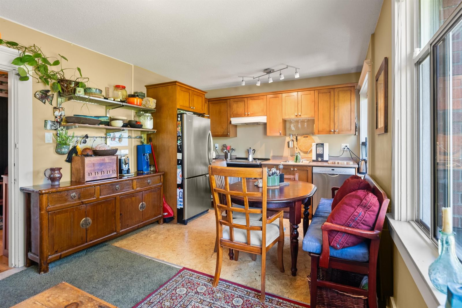 Listing Image 13