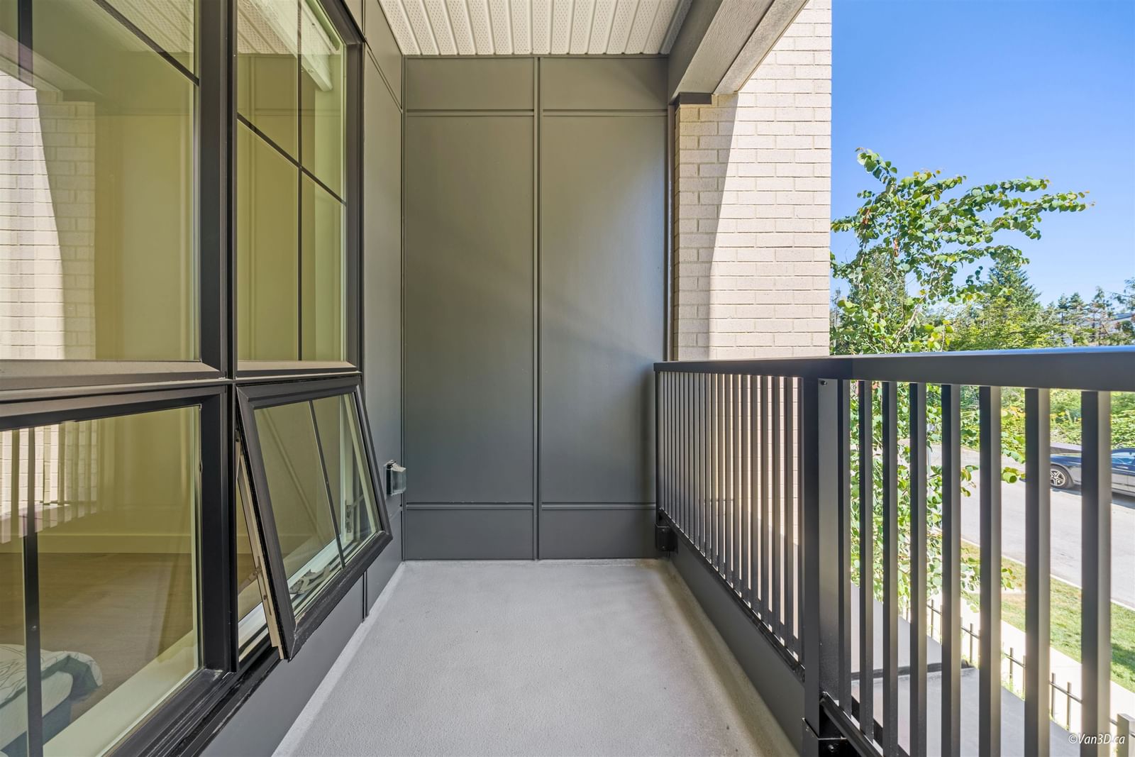 Listing Image 17