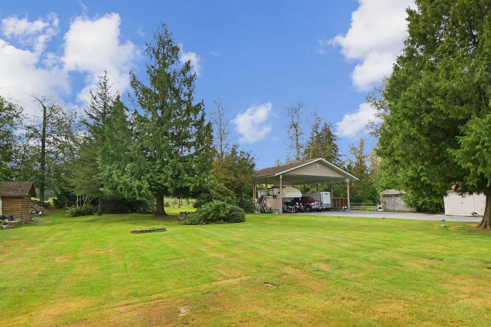Listing Image 16