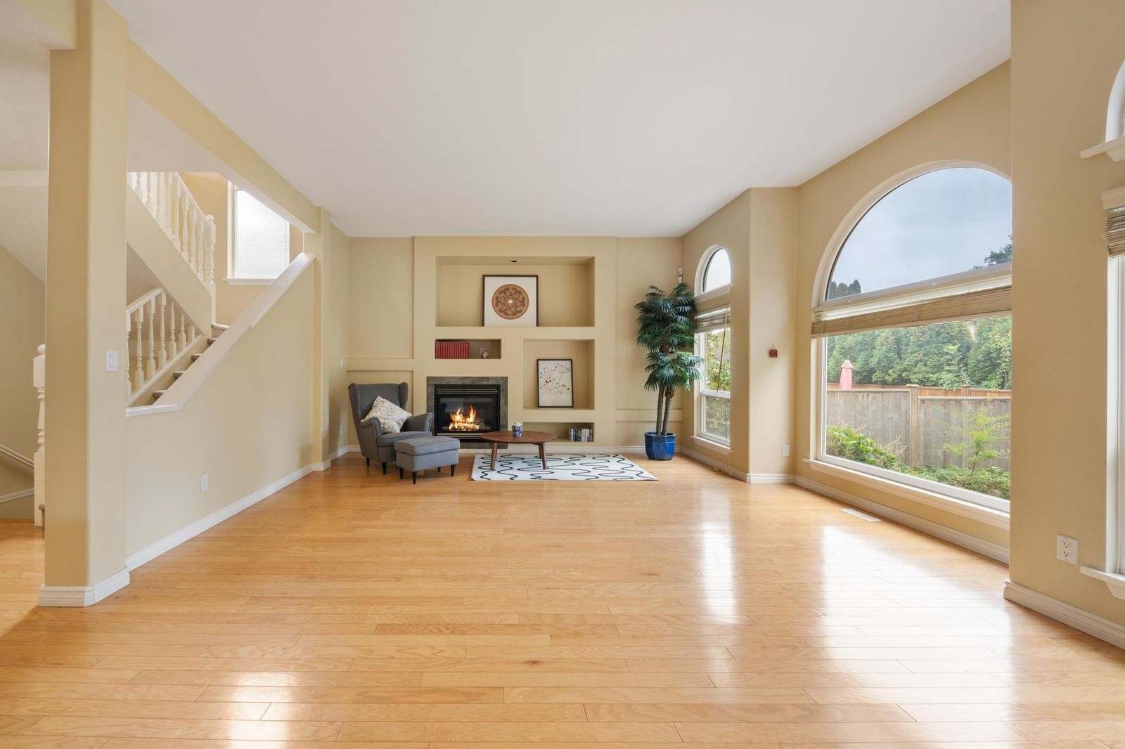 Listing Image 8