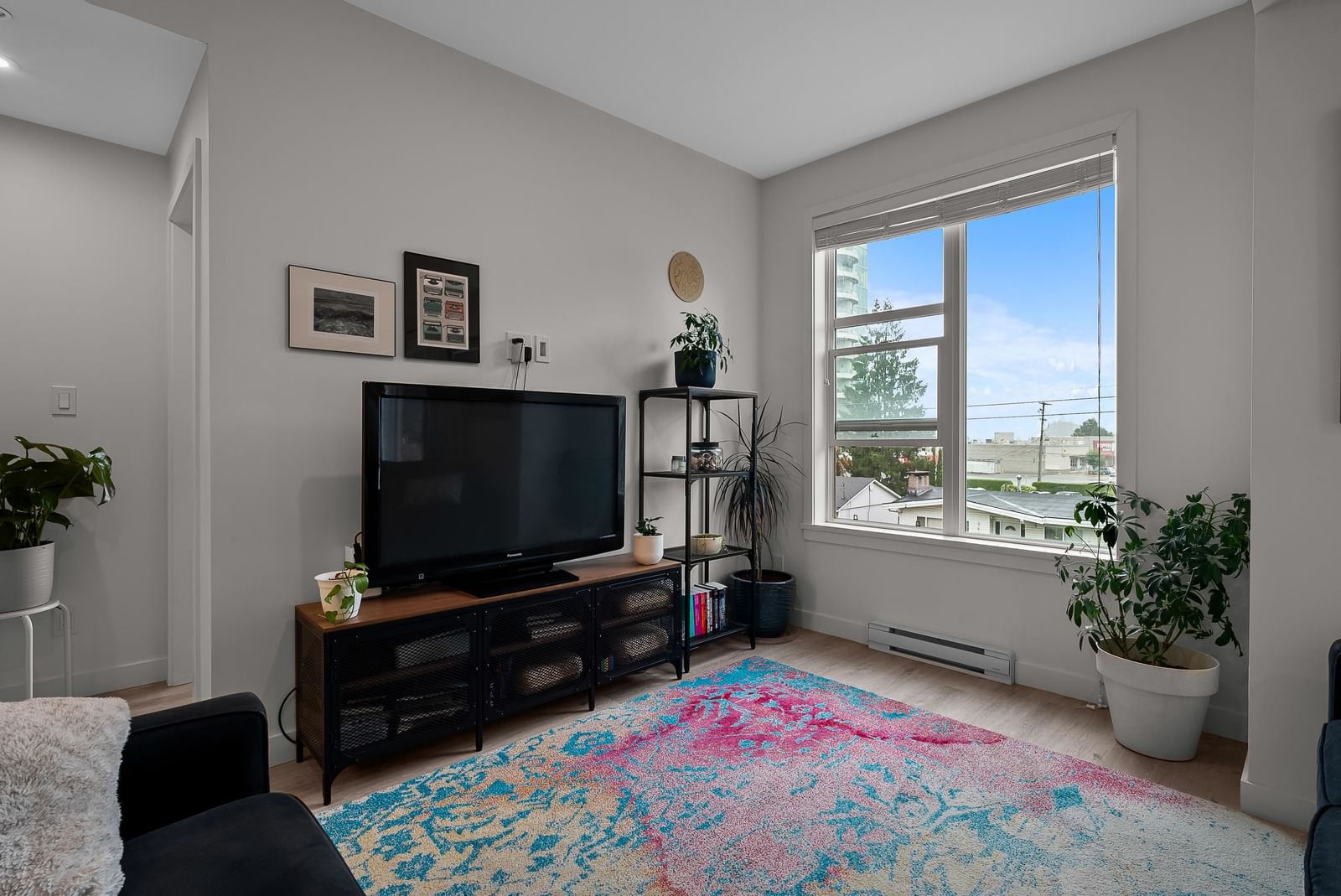 Listing Image 14