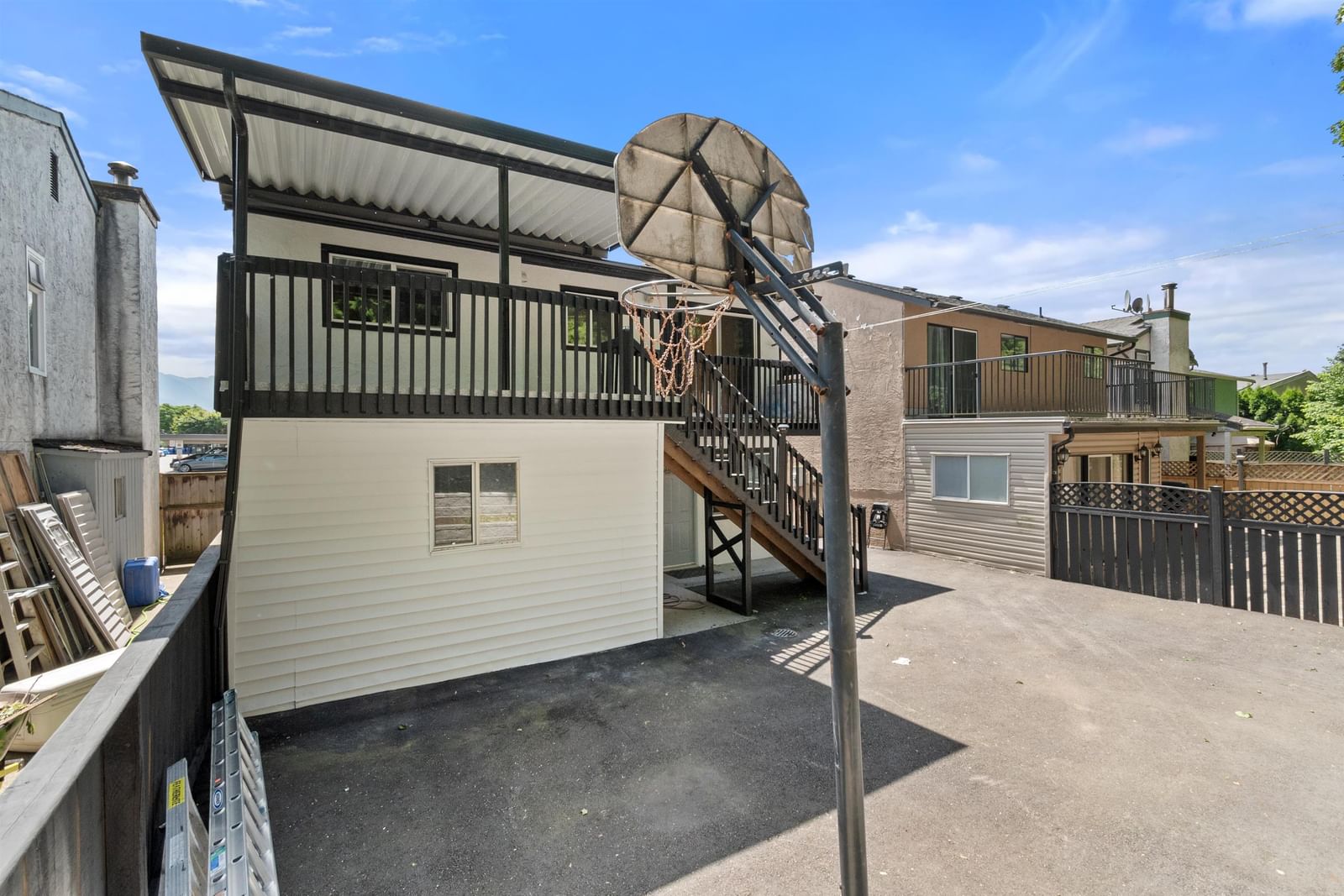 Listing Image 19