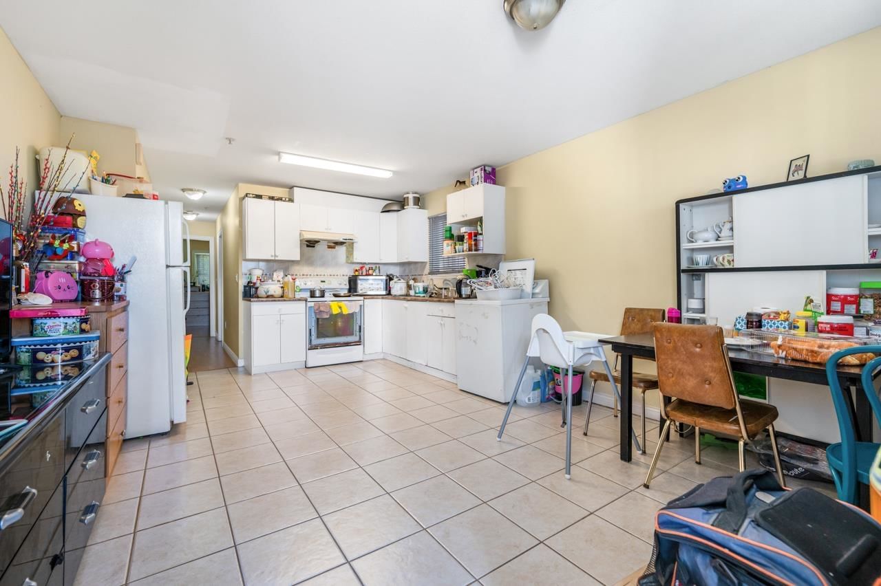 Listing Image 17