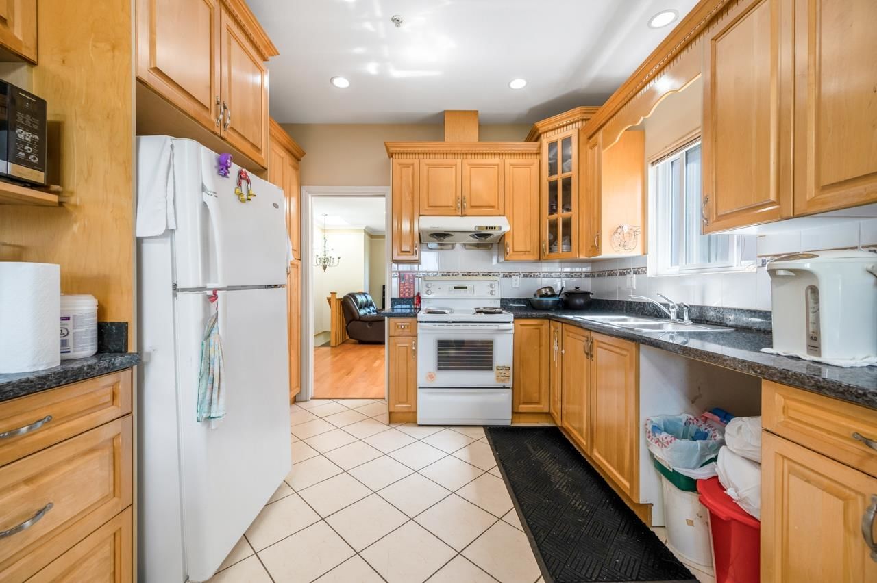 Listing Image 6