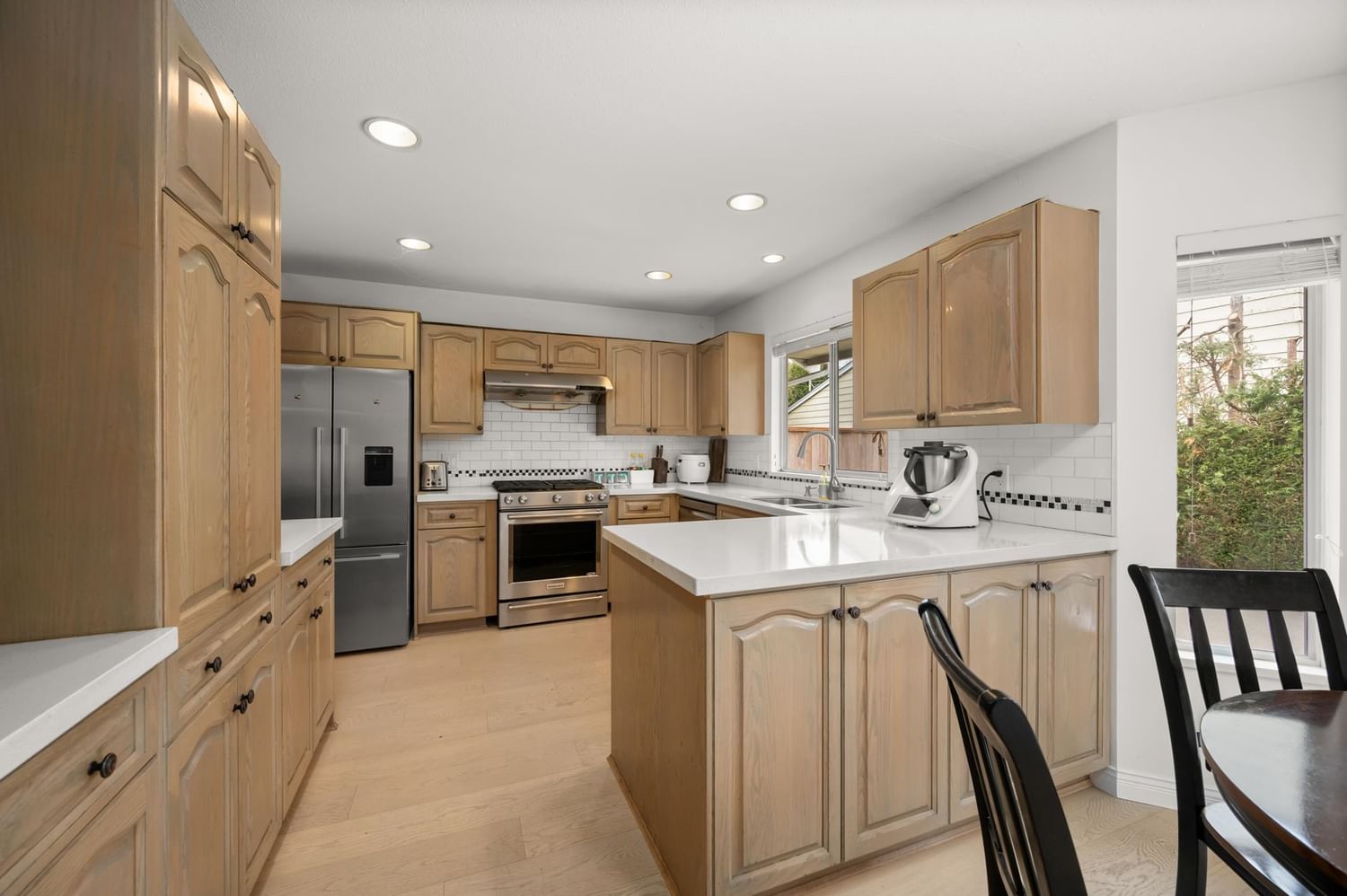 Listing Image 18