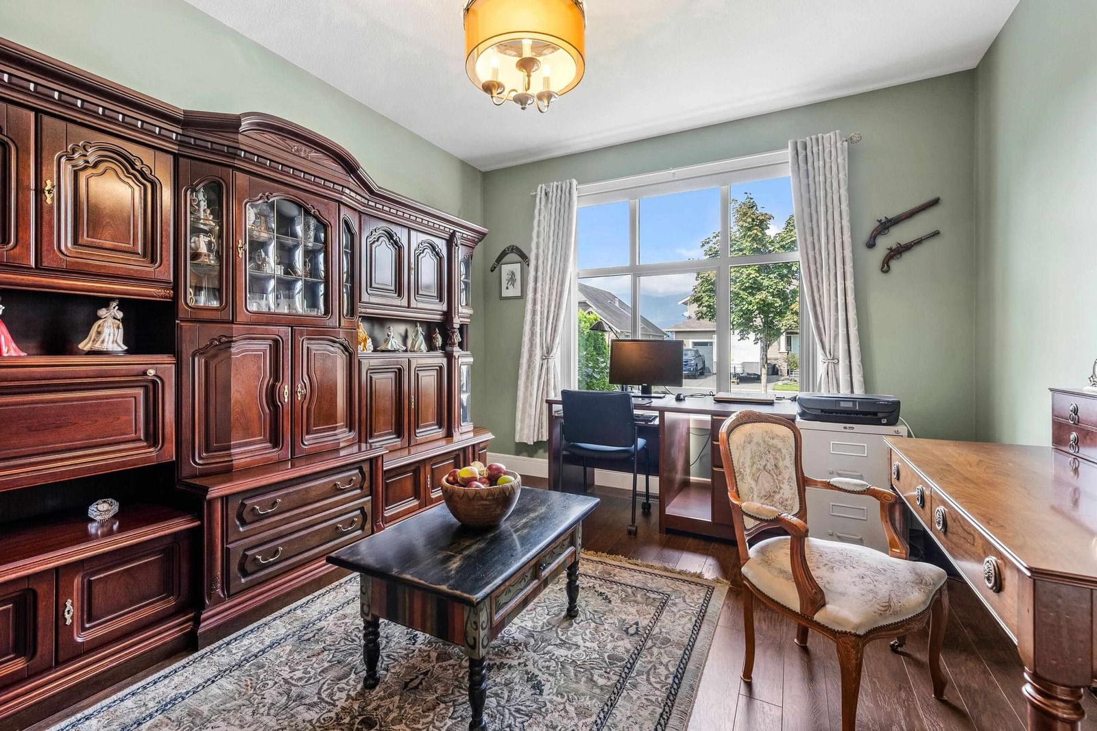 Listing Image 10
