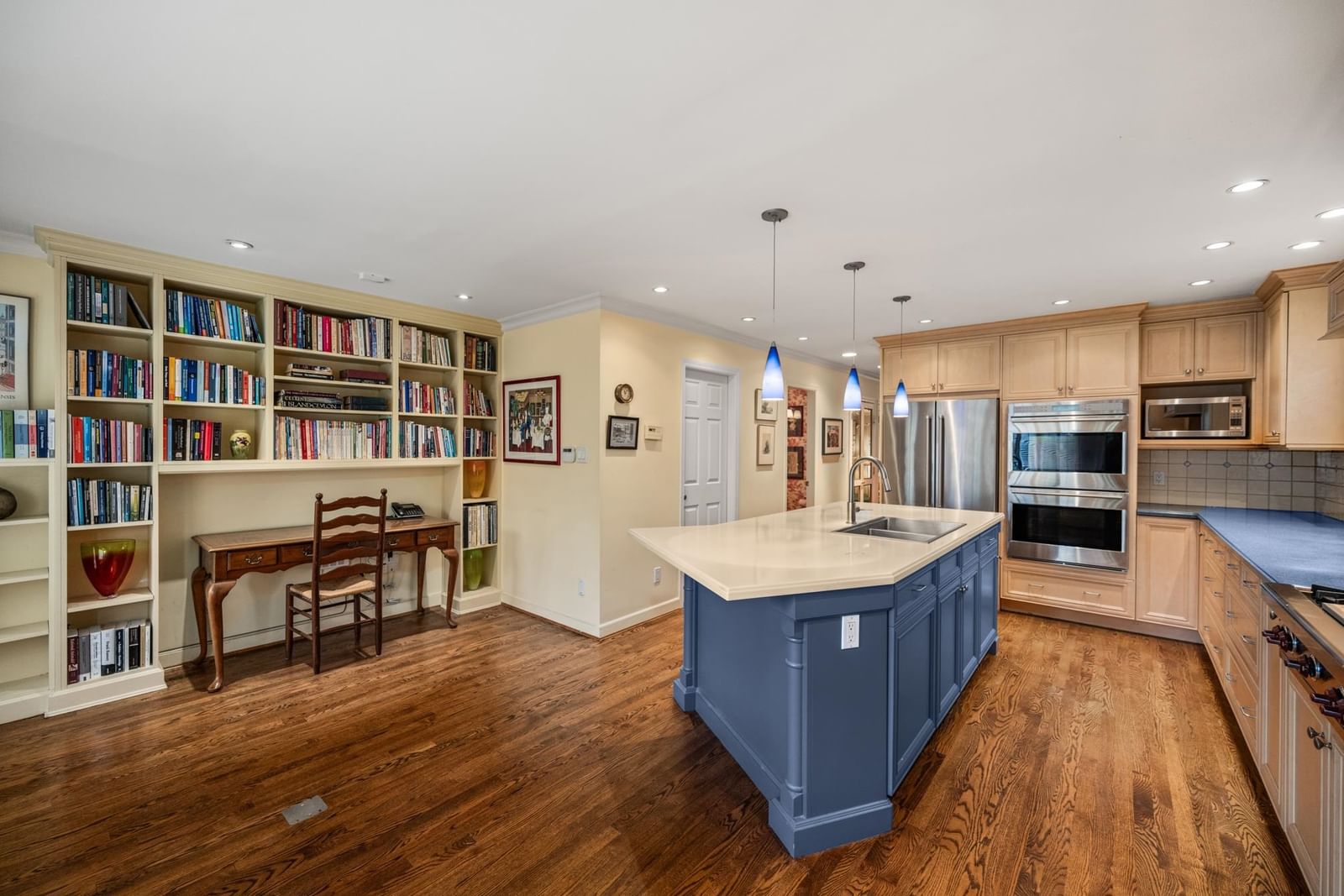 Listing Image 15