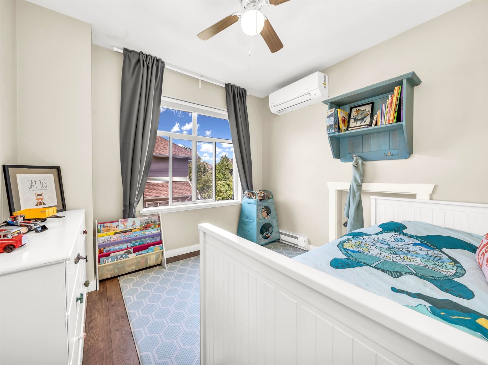 Listing Image 12
