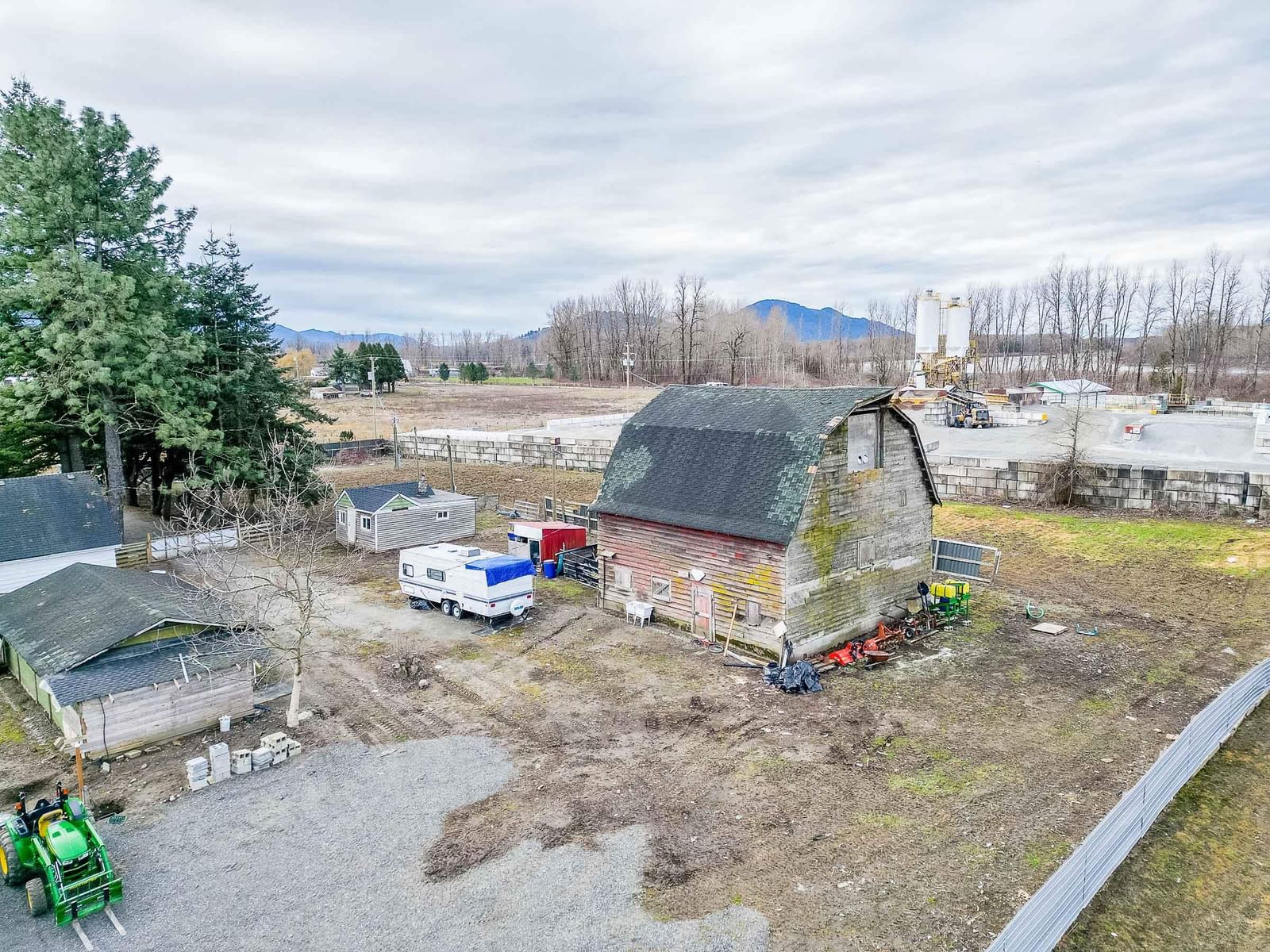 Listing Image 14