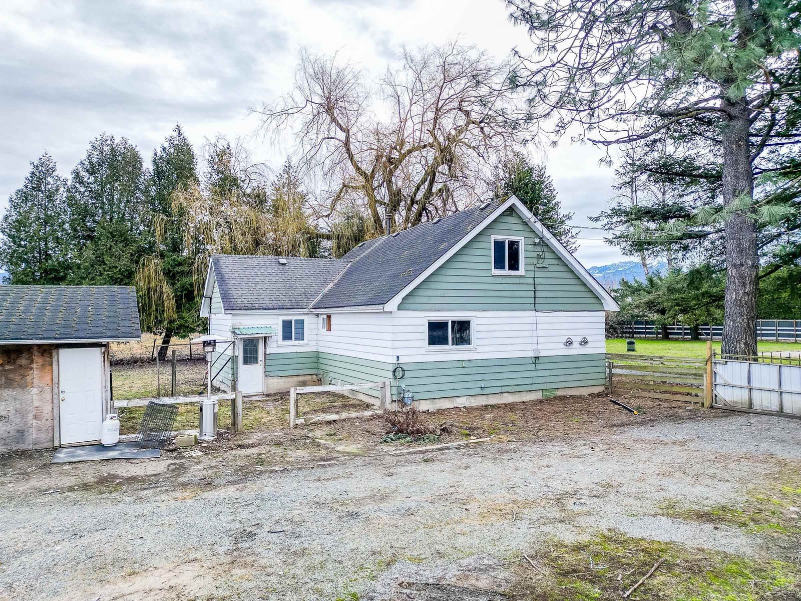 Listing Image 22