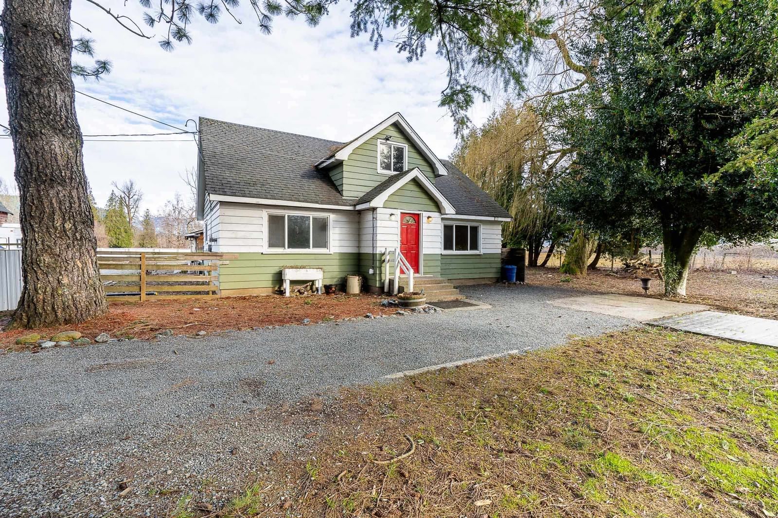 Listing Image 3