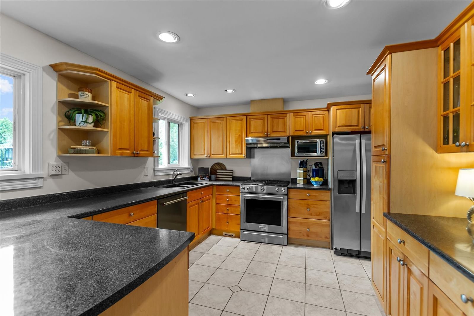 Listing Image 9