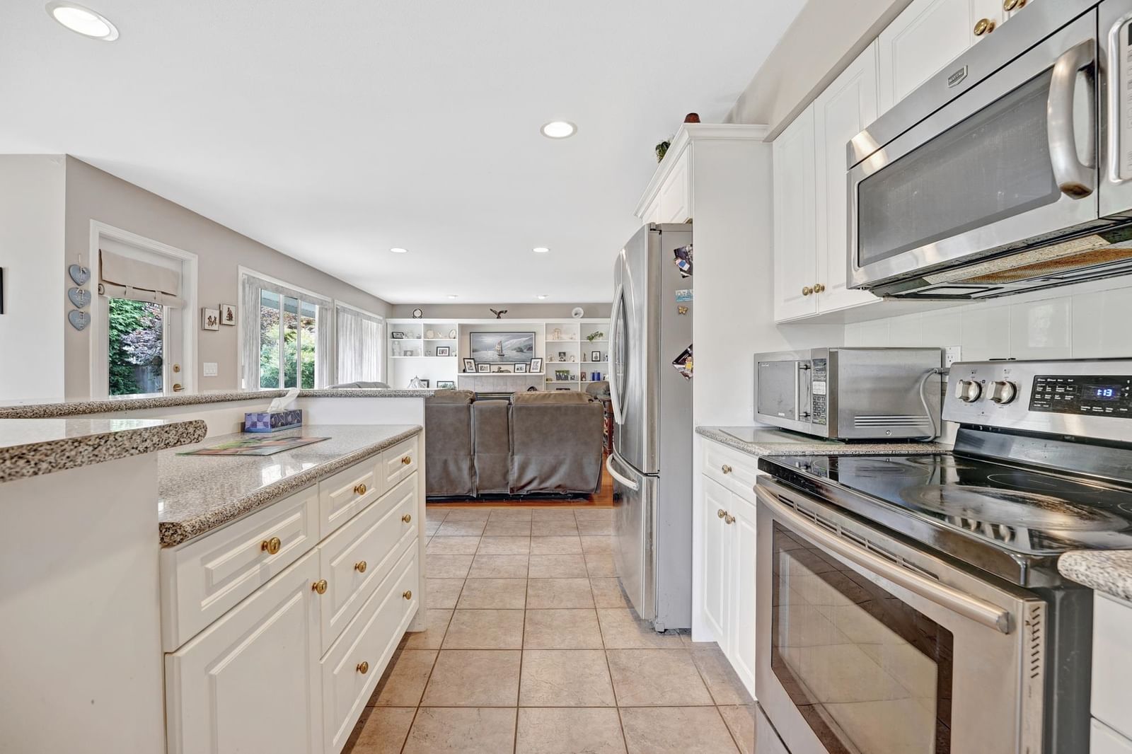 Listing Image 14