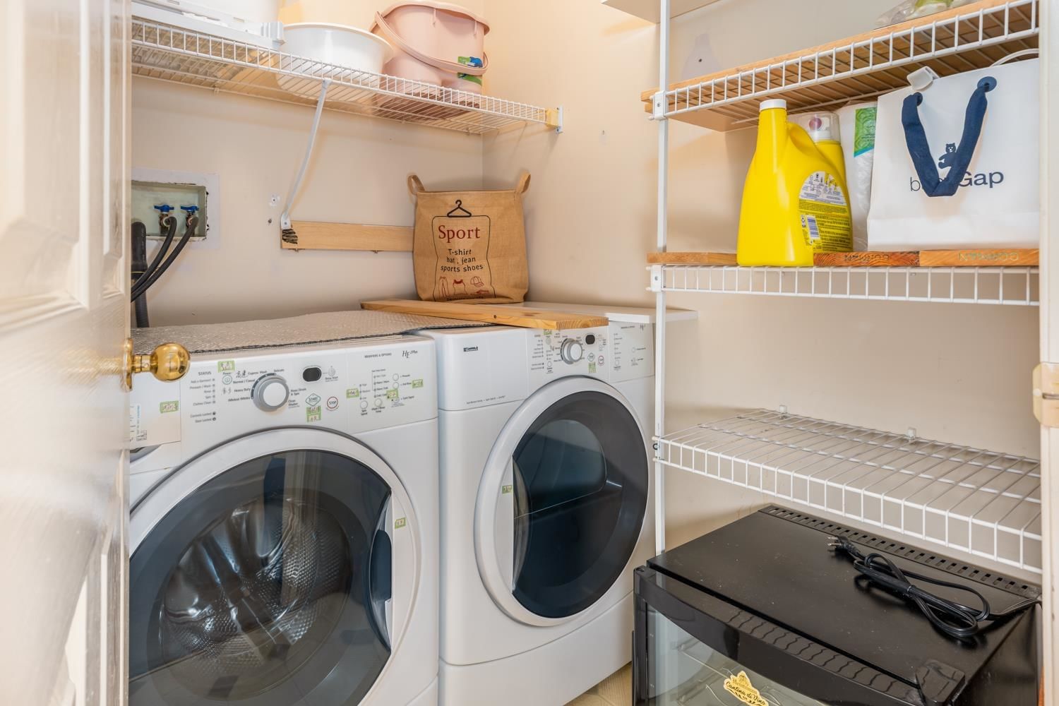 Listing Image 10