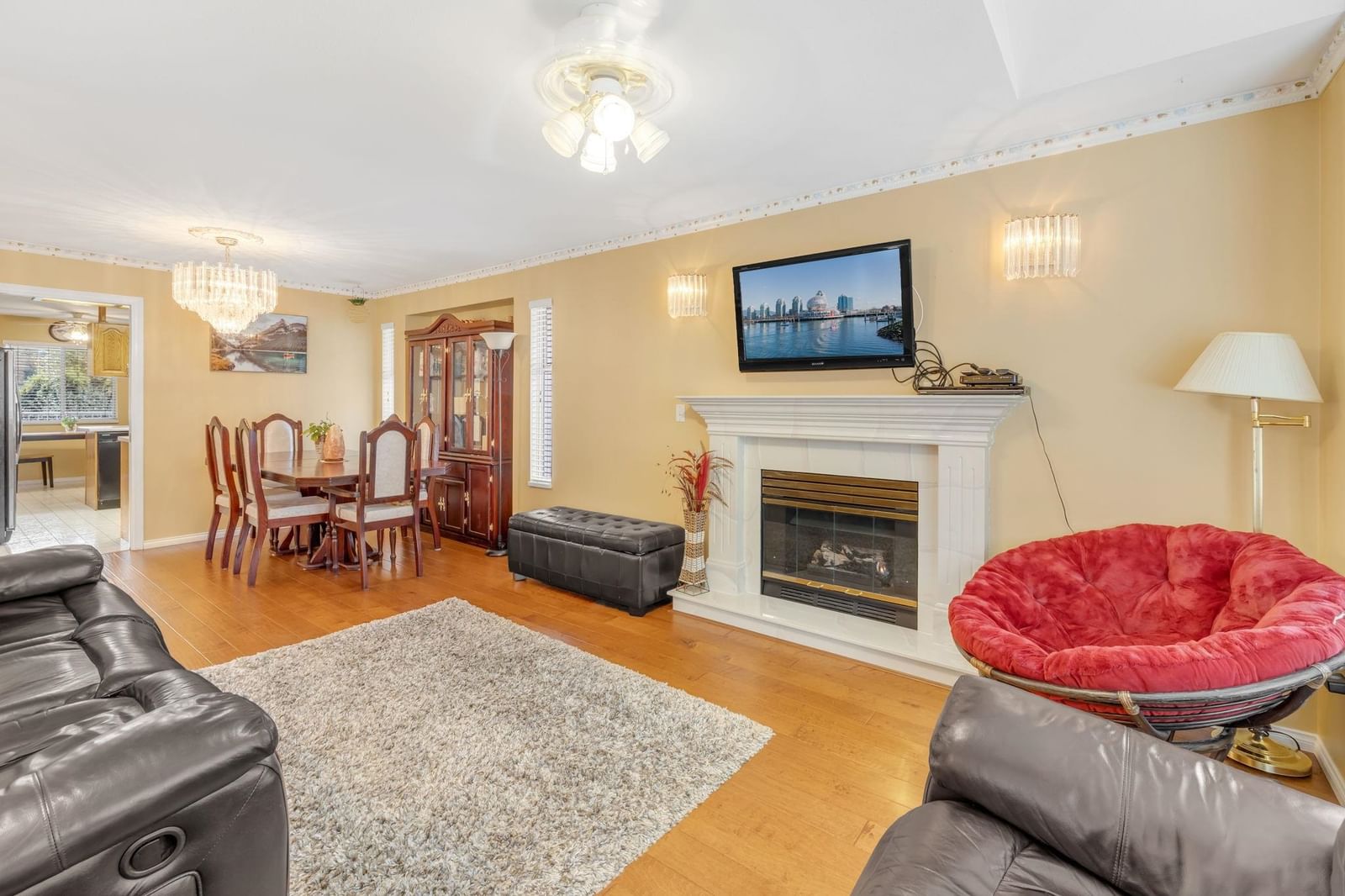 Listing Image 12