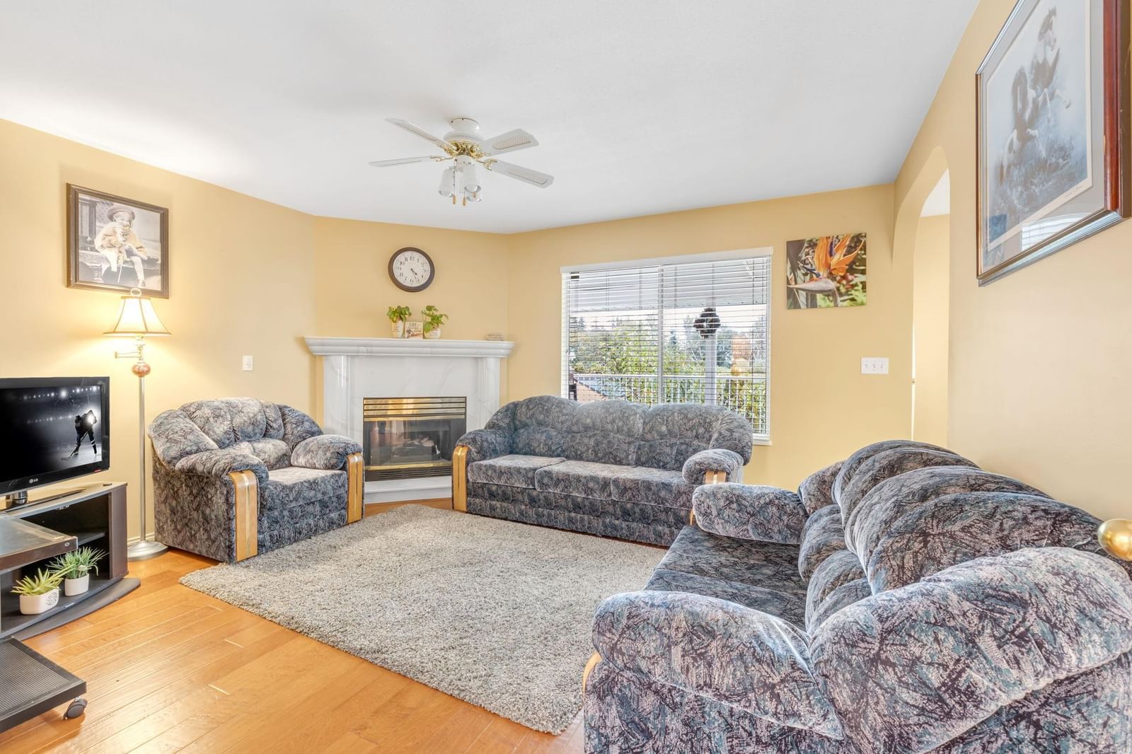 Listing Image 18