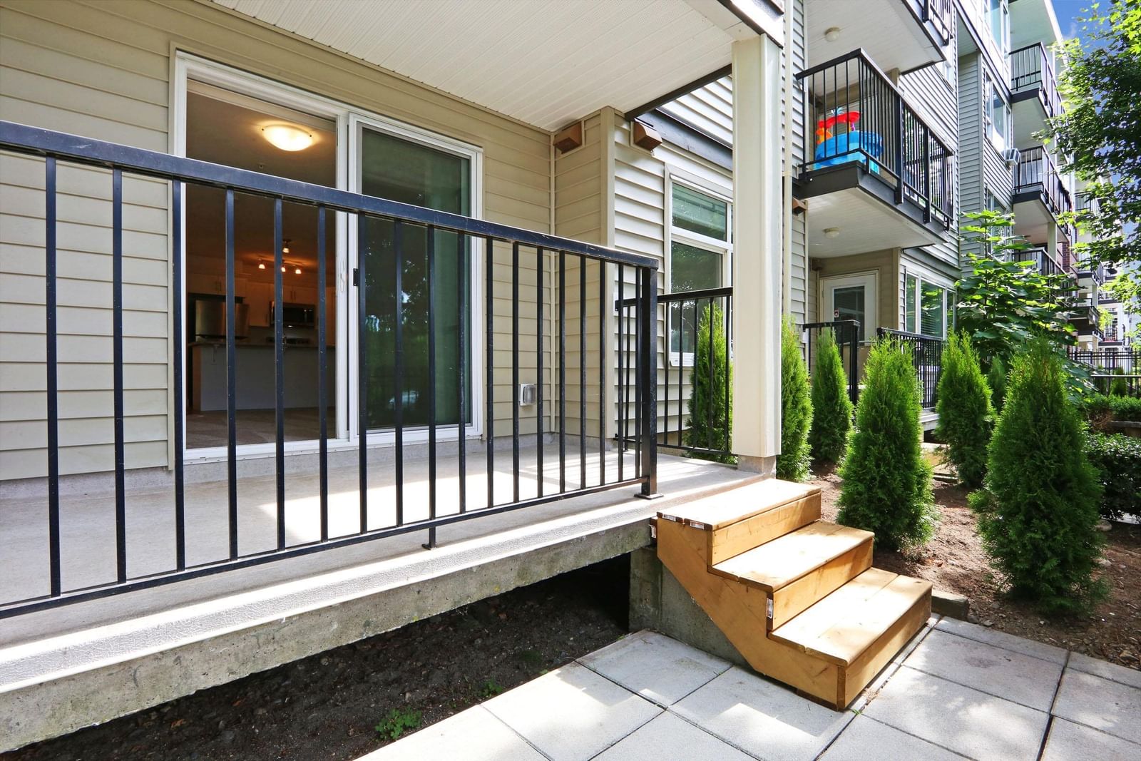 Listing Image 16