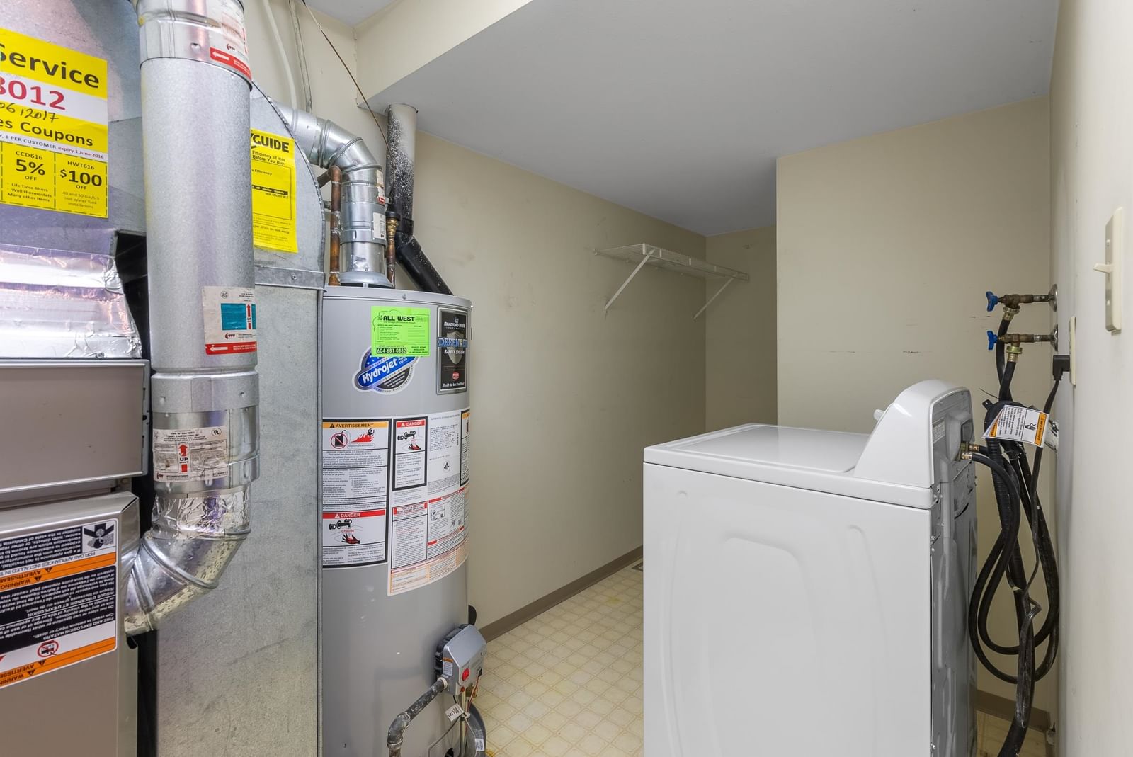 Listing Image 11