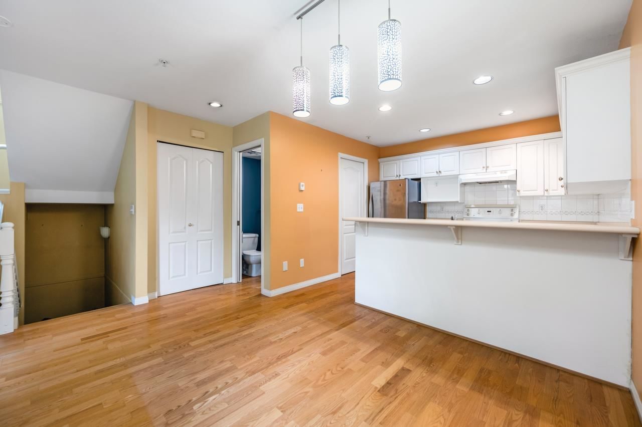 Listing Image 17