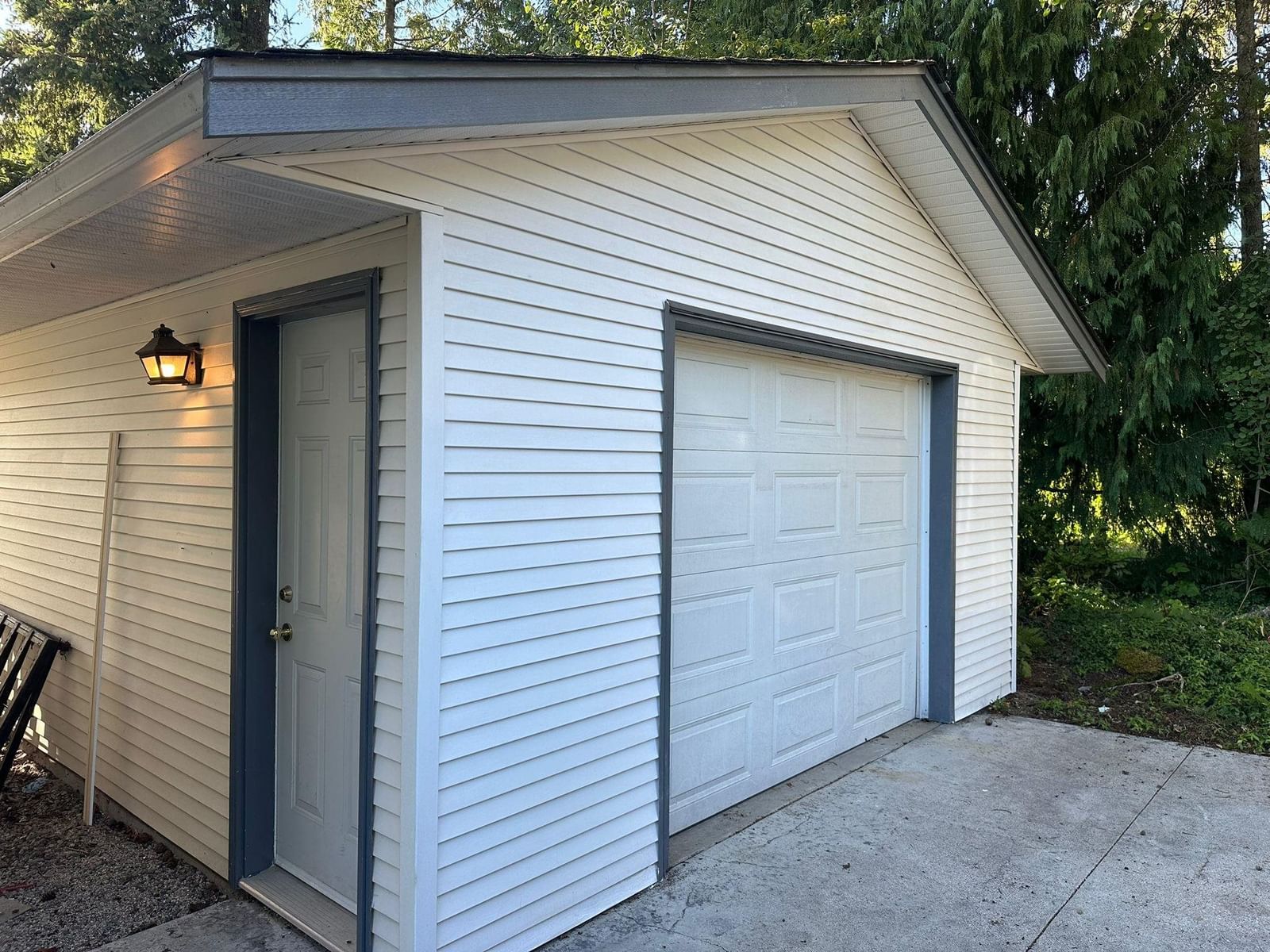 Listing Image 24
