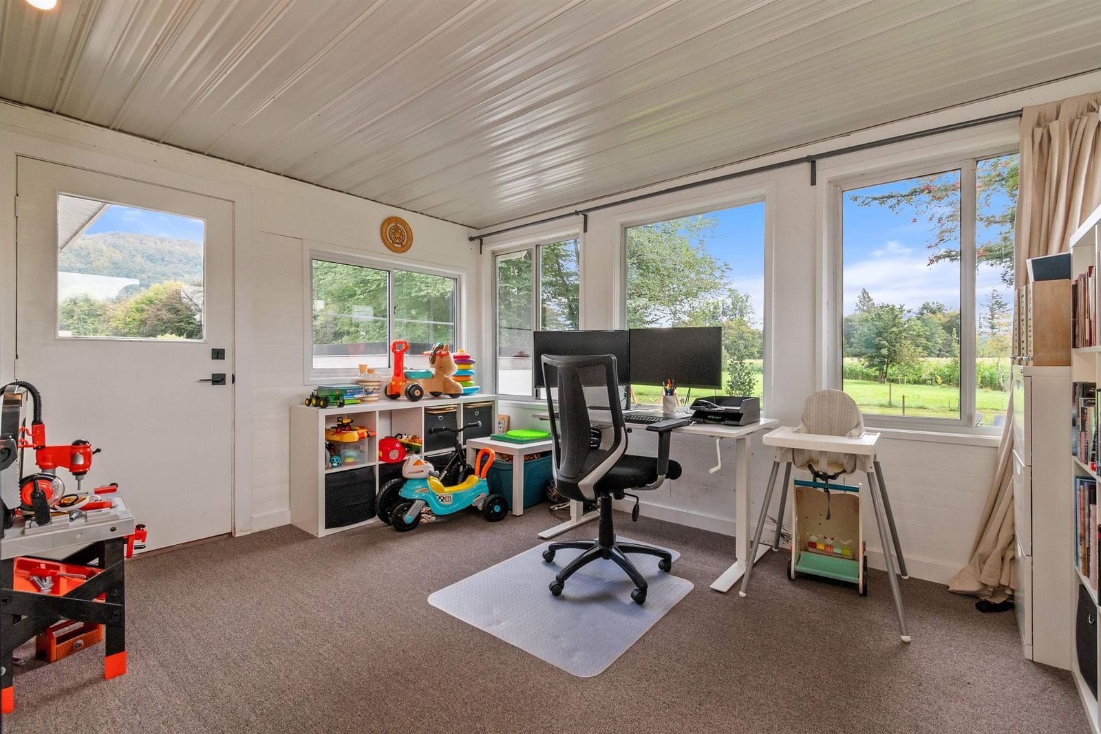 Listing Image 16