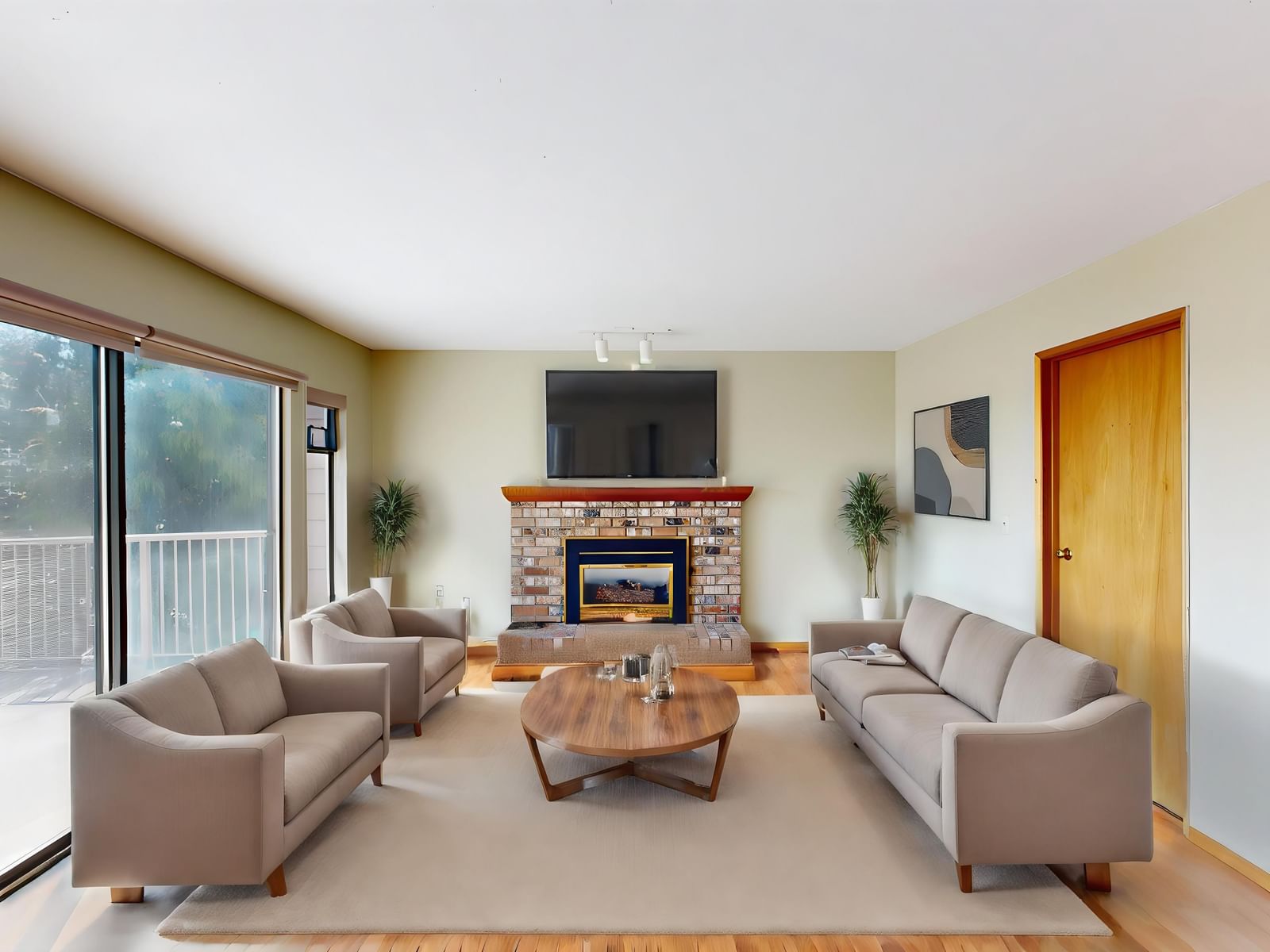 Listing Image 14