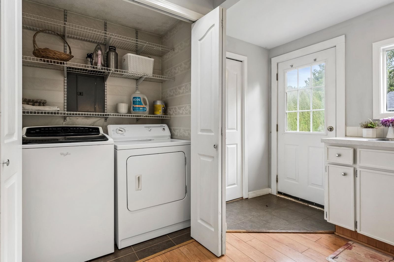 Listing Image 14